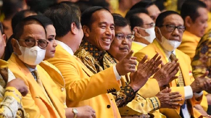 Projo Respon Isu Bergabungnya Jokowi dan Gibran ke Golkar: 'Tunggu Saja Momentumnya
