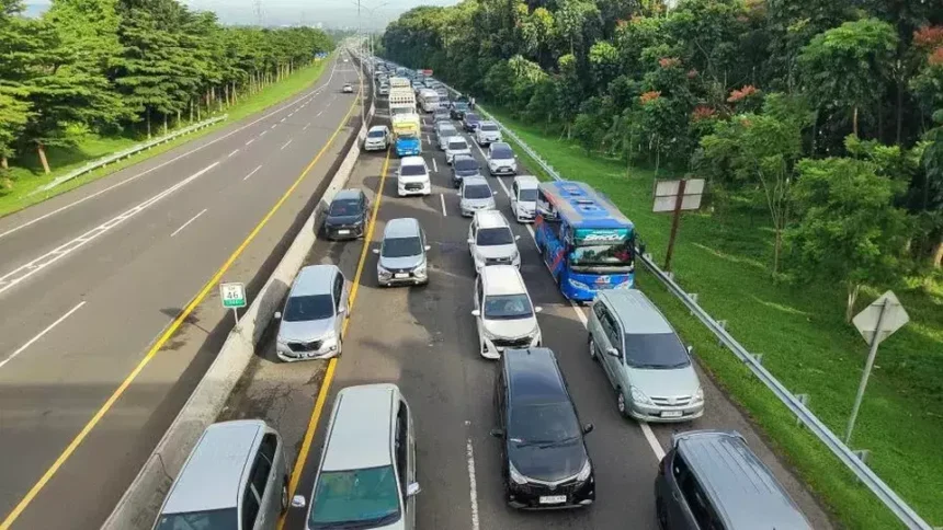Macet di Tol Jagorawi (Beritasatu)