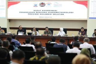 Menko PMK dan Kepala BNPB Pimpin Rakor Penanganan Bencana Hidrometeorologi di Sulsel