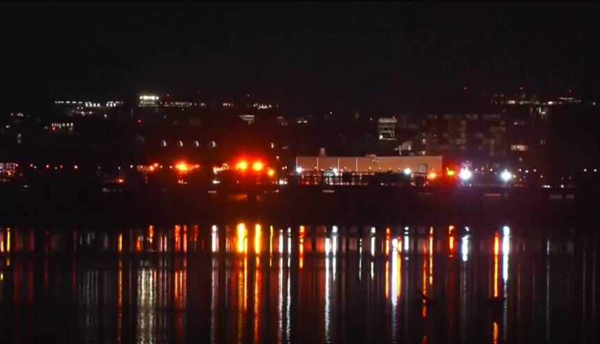 Operasi Pencarian Korban Kecelakaan di Sungai Potomac Terkendala Cahaya (Dok. Tangkapan layar)