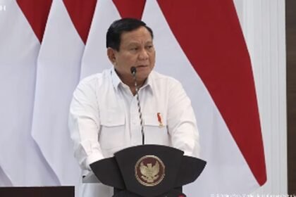 Presiden Prabowo Minta TNI-Polri Harus Selalu Bersama Rakyat
