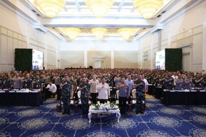 Presiden Prabowo: TNI-Polri Harus Disiplin dan Mawas Diri