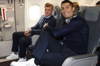 Cristiano Ronaldo naik pesawat (Dok. Instagram/cristiano)