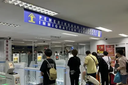 Ilustrasi Pemeriksaan Imigrasi (ANTARA)
