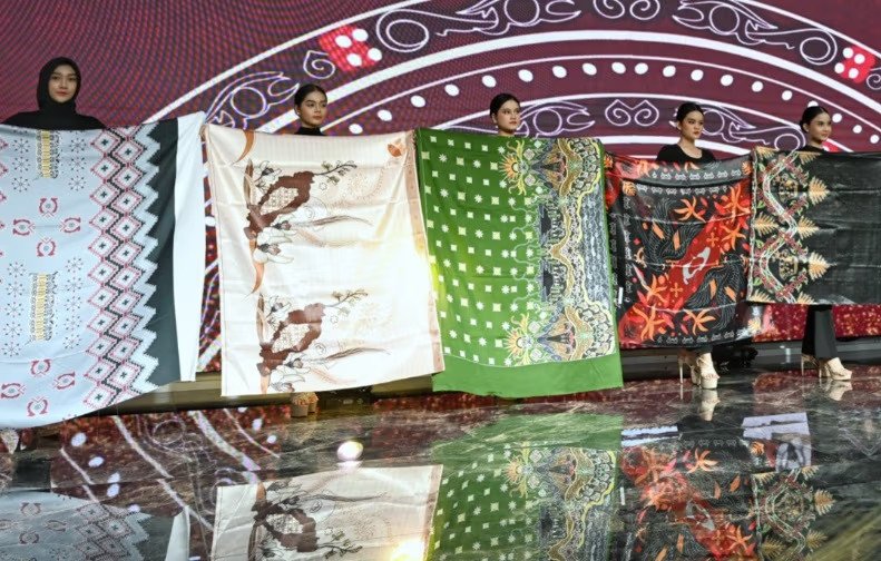 Lima batik Sumut dengan motif yang diambil dari kekayaan budaya dan alam setempat (Dok. MI)