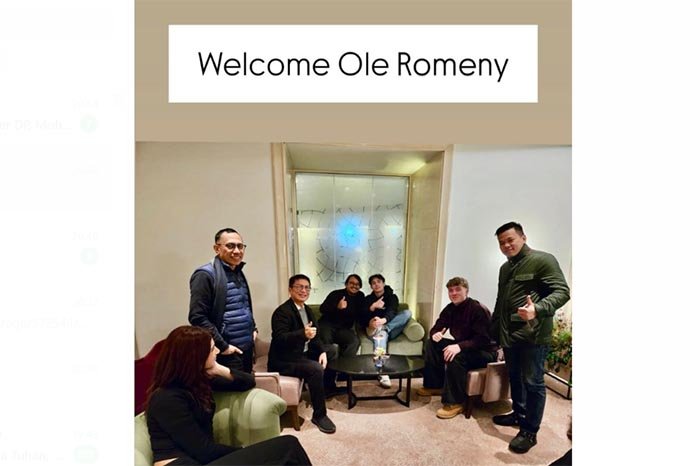 Resmi Disumpah Jadi WNI, Nur Korompot: Wellcome Ole Romeny 2 Resmi Disumpah Jadi WNI, Nur Korompot: Wellcome Ole Romeny