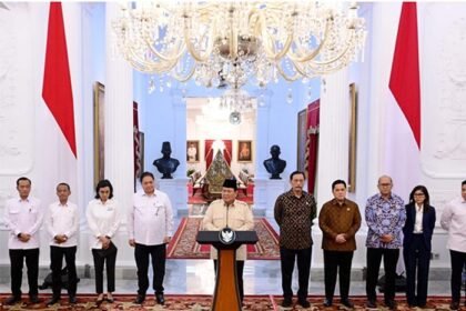 Presiden Prabowo Tegas, Optimalkan Saluran Bansos dan Pencairan THR
