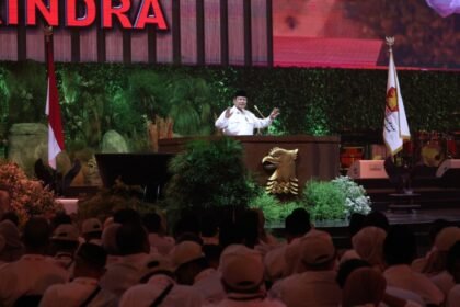 Prabowo: Jangan Sampai Mencekik Petani