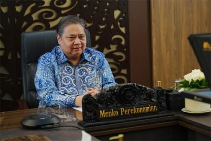 Kabar Baik! PNS Tetap Terima THR dan Gaji 13 Meski Ada Efisiensi Anggaran