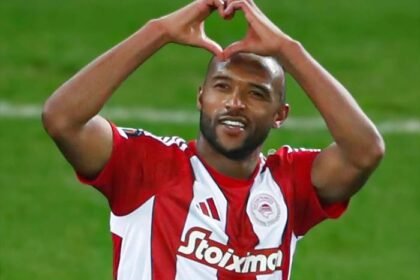 Ayoub El Kaabi Melejit! Top Skor Liga Eropa 2024/25 dalam Perebutan Sengit