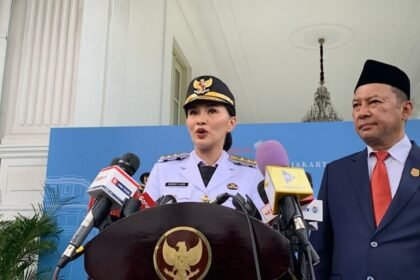 Gubernur Maluku Utara Sherly Tjoanda Terharu Dilantik oleh Presiden Prabowo di Istana