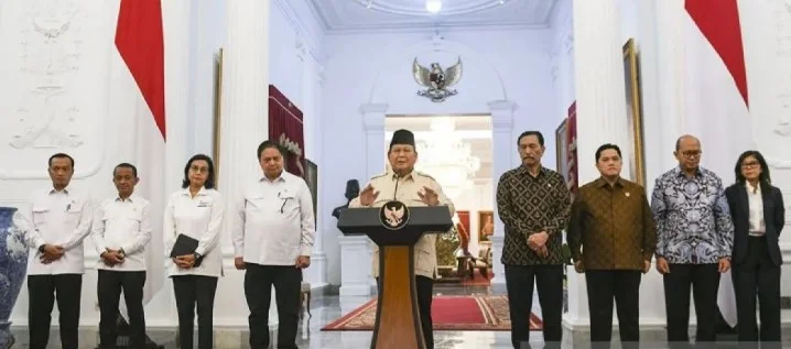 Prabowo Subianto Umumkan Kebijakan untuk Mendorong Ekonomi dan Daya Beli Masyarakat