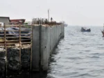 DPR Dukung Pembangunan Tanggul Laut Raksasa untuk Lindungi Pesisir dari Banjir Rob dan Abrasi