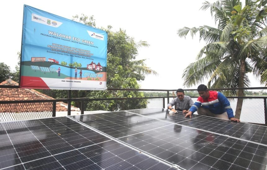 Warga Walahar 'Sulap' Limbah Eceng Gondok Menjadi Berkah 2 Warga Walahar 'Sulap' Limbah Eceng Gondok Menjadi Berkah