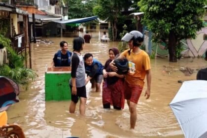 Banjir Melanda Jakarta, Ribuan Jiwa Terdampak Akibat Luapan Kali Ciliwung dan Pesanggrahan