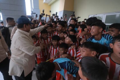 Anak-anak di Sidoarjo Ungkap Kesan Manis Salaman dengan Prabowo (Dok. Istimewa)