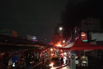 Pasar Poncol Kebakaran, Puluhan Kios Ludes Dilahap Api