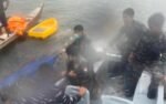 TNI AL Evakuasi Mayat Tanpa Identitas di Perairan Sulawesi Selatan di Tengah Hujan Deras