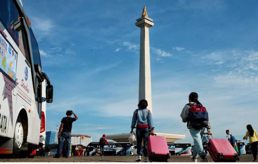 Ilustrasi calon pemudik di kawasan Monas (Dok. Istimewa)