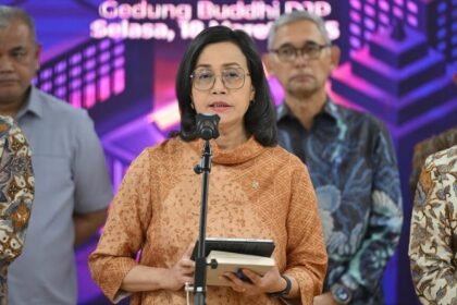 Tepis Rumor Pengunduran Diri, Sri Mulyani: 'Saya Tetap Fokus Menjalankan Tugas Negara' 8 Tepis Rumor Pengunduran Diri, Sri Mulyani: 'Saya Tetap Fokus Menjalankan Tugas Negara'