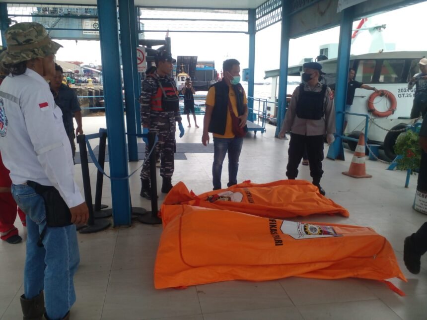 TNI AL Gerak Cepat Evakuasi Dua Jenazah ABK TB Marina di Perairan Gandus