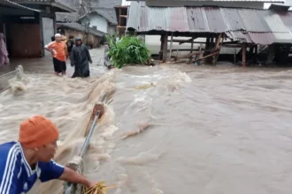 BNPB Catat Sejumlah Banjir dan Bencana Lain di Hari Kedua Idul Fitri