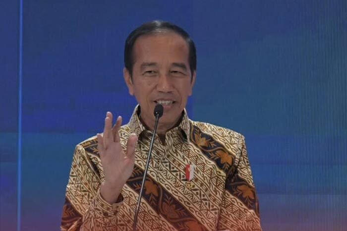 Mahfud MD menegaskan bahwa keputusan presiden tidak bisa dibatalkan hanya karena isu administrasi seperti ijazah.