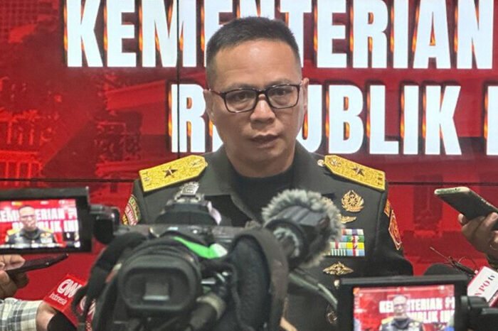 Brigjen TNI Frega Ferdinand Wenas menegaskan tidak ada pembahasan dengan Rusia soal pangkalan militer di Indonesia, dalam konferensi pers di Kantor Kemhan RI.