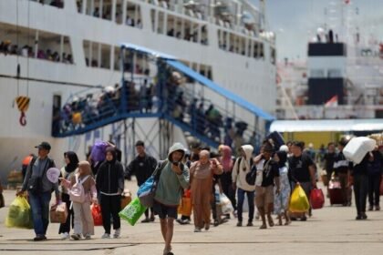 Pelindo bersama Kementerian Perhubungan dan para pemangku kepentingan lainnya berhasil menyelenggarakan layanan Angkutan Laut Lebaran 2025 dengan aman, nyaman, dan tertib.
