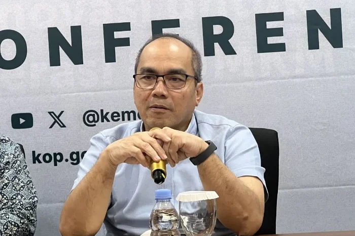 Deputi Kemenkop UKM, Herbert H. O. Siagian memaparkan skema pengembangan 80 ribu koperasi desa yang diproyeksikan menyerap satu juta tenaga kerja melalui 480 ribu gerai layanan ekonomi masyarakat.