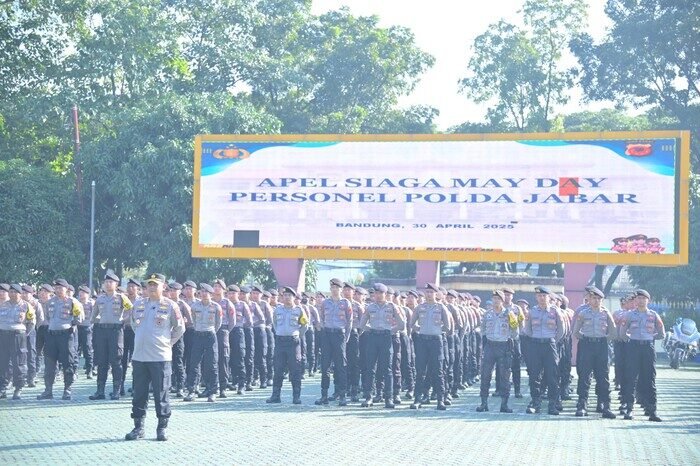 Polda Jabar gelar Apel Siaga Mayday 2025, utamakan pendekatan humanis dan jamin keamanan aksi buruh secara demokratis.