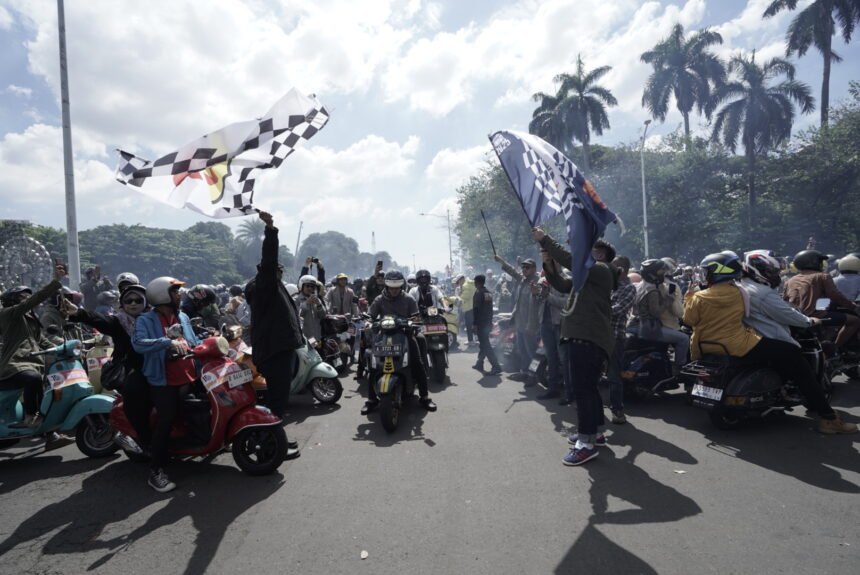 Ribuan Scooterist Padati Jakarta Mods Mayday ke-15, Rayakan 25 Tahun Warriors Jakarta