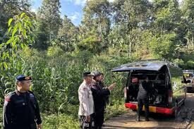 Panglima TNI Ubah SOP Pemusnahan Amunisi Pasca-Tragedi Ledakan di Garut 3 Panglima TNI Ubah SOP Pemusnahan Amunisi Pasca-Tragedi Ledakan di Garut