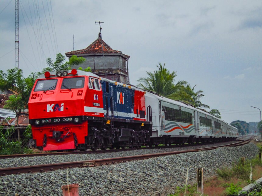 KA Malioboro Ekspres