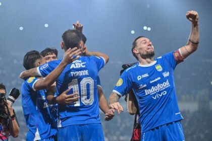Pekan Pamungkas Liga 1, Persib Rayakan Tahta, Dua Tim Harus Turun Kasta!