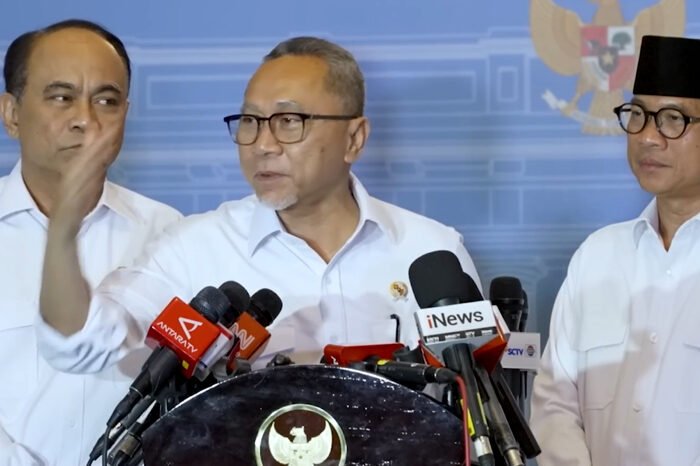 Menteri Koordinator Bidang Pangan Zulkifli Hasan (Zulhas) meyakini Kopdes akan membuat penyaluran bantuan serta subsidi lebih cepat dan tepat sasaran.