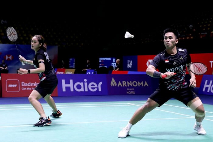 Enam wakil Indonesia akan tampil di babak perempat final Thailand Open 2025, Jumat (16/5), menghadapi lawan tangguh dari China, Thailand, Korea Selatan, dan Jepang. Persaingan sengit dipastikan tersaji di Nimibutr Stadium, Bangkok.