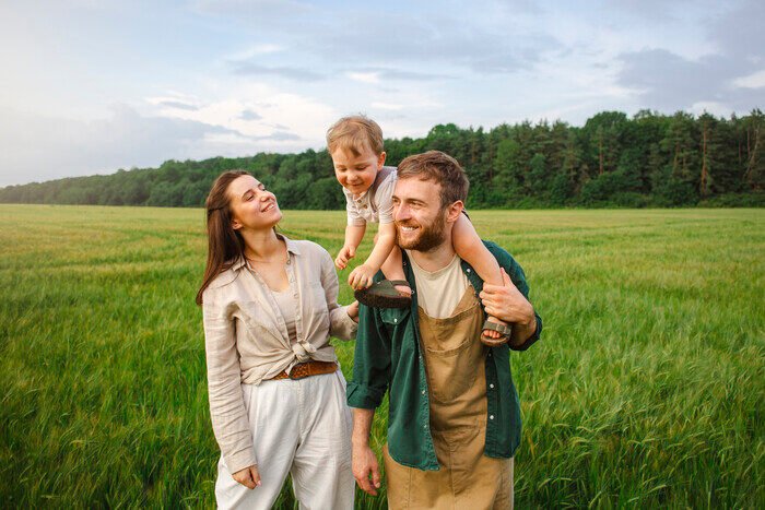 Simak ramalan shio besok Sabtu 17 Mei 2025, mengisi momen akhir pekan Anda. Temukan prediksi karier, asmara, keuangan, kesehatan, dan keberuntungan untuk 12 shio.