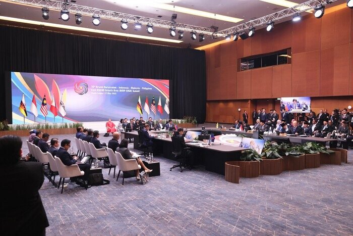 Presiden Prabowo Hadiri KTT BIMP–EAGA ke-16 di Kuala Lumpur, Fokus Kerja Sama Kawasan Timur ASEAN 2 Presiden Prabowo Hadiri KTT BIMP–EAGA ke-16 di Kuala Lumpur, Fokus Kerja Sama Kawasan Timur ASEAN