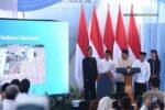 Presiden Prabowo Subianto menghadiri Peringatan Hari Pendidikan Nasional Tahun 2025 dan Peluncuran Program Hasil Terbaik Cepat (PHTC) Presiden pada Jumat, 2 Mei 2025 di SD Negeri Cimahpar 5, Kota Bogor, Provinsi Jawa Barat.