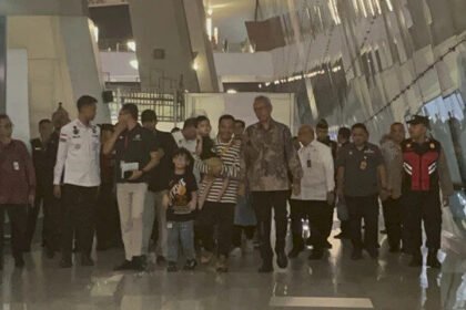 11 WNI Gelombang Pertama yang Dievakuasi dari Iran Tiba di Bandara Soetta (Dok. Istimewa)