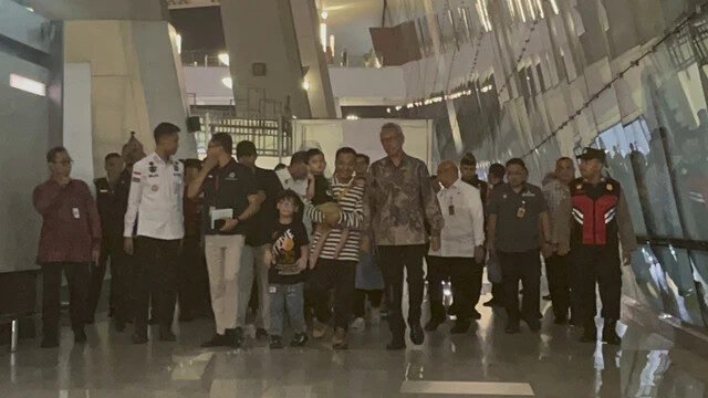 11 WNI Gelombang Pertama yang Dievakuasi dari Iran Tiba di Bandara Soetta (Dok. Istimewa)