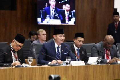 Agus Harimurti Yudhoyono berikan opening remarks pada Forum Urbanisasi BRICS ke-4 yang diselenggarakan di Istana Itamaraty, Kementerian Luar Negeri Brazil, pada Senin, (23/06/2025) waktu setempat. (Foto: istimewa)