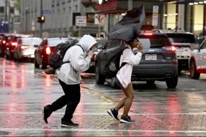 Prakiraan Cuaca Jakarta Hari Ini 3 Juni, BMKG: Hujan Mengintai, Siapkan Payung!