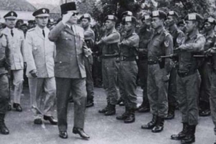 3 Juni: Hari Bersejarah TNI Lahir dari Tangan Soekarno, Simak Kisah Epiknya!