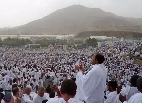 Jutaan Jemaah Haji 2025 Mulai Bergerak ke Mina, Langkah Penuh Khidmat dan Haru