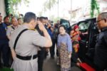 Kapolri Jenderal Listyo Sigit Prabowo memberi hormat kepada Megawati Soekarnoputri (Dok. Isteimewa)