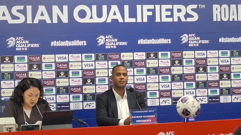 Pelatih timnas Indonesia, Patrick Kluivert, usai pertandingan Indonesia vs Jepang (Dok. Istimewa)