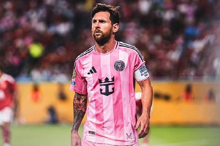 Jadwal Piala Dunia Antarklub 2025 hari ini, Selasa dan Rabu, 24–25 Juni, menyajikan pertandingan hidup-mati dari Grup A hingga D. Sejumlah klub top seperti PSG, Chelsea, Benfica, dan Inter Miami akan berjuang memperebutkan tiket 16 besar dalam laga-laga pagi WIB.