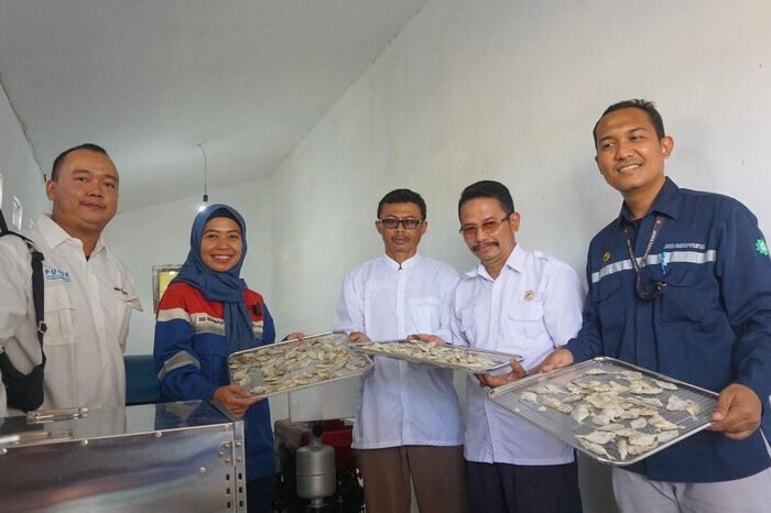 Desa Energi Berdikari Pertamina: Limbah Ikan Jadi Cuan 2 Desa Energi Berdikari Pertamina: Limbah Ikan Jadi Cuan